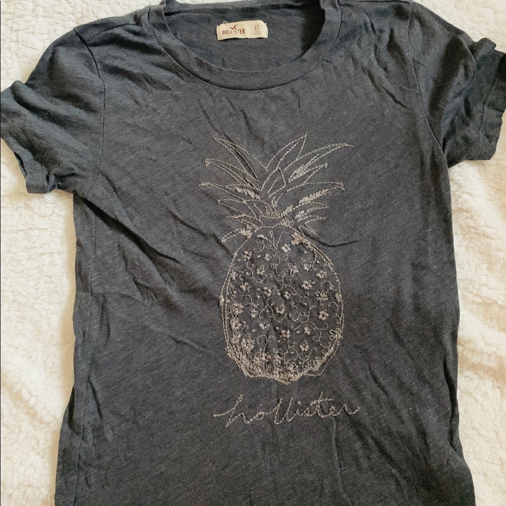 Hollister shirt